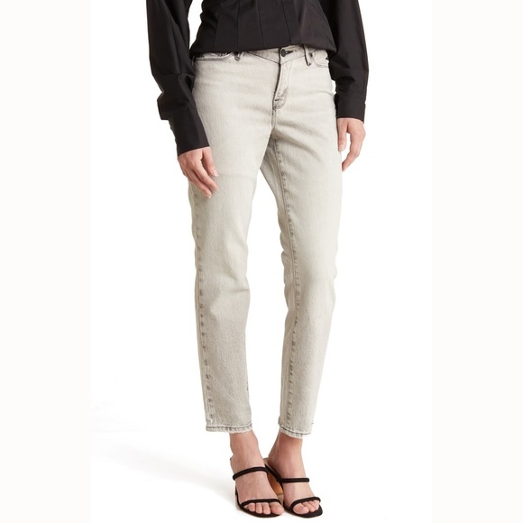 Good American Denim - GOOD American. Good Classic Ankle Straight Leg Jeans.